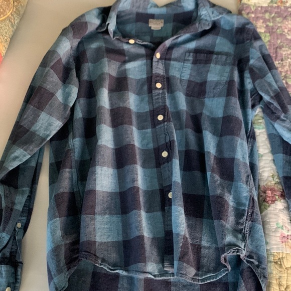 J. Crew Other - J.Crew button up blue shirt.